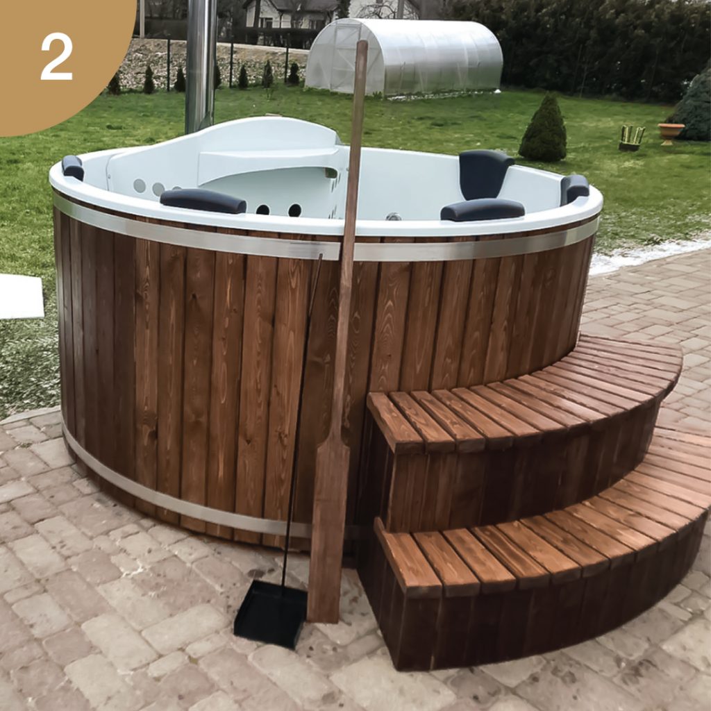 Hot tub with internal stove, hydromassage, integrated LED lighting
