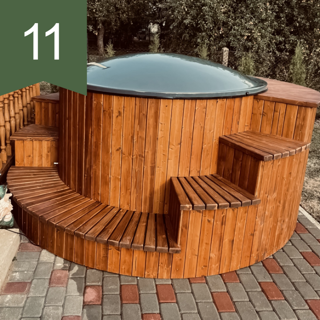 Kubls ar apkļaujošām kāpnēm, integrēto krāsni, hidromasāžu, LED…