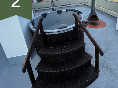 Kubls ar ārējo krāsni, dedzināto dēļu apdari, hidromasāžu, LED…