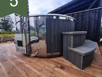 Kubls ar integrēto krāsni, LED apgaismojumu, 8 sprauslu hidromasāžu…