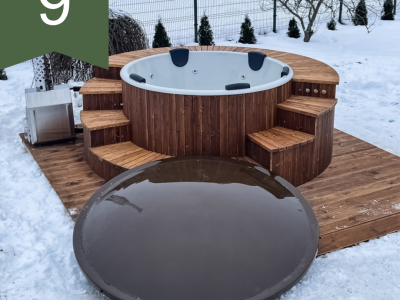 Kubls ar apkļaujošām kāpnēm, ārējo krāsni, terasi, hidromasāžu, LED…