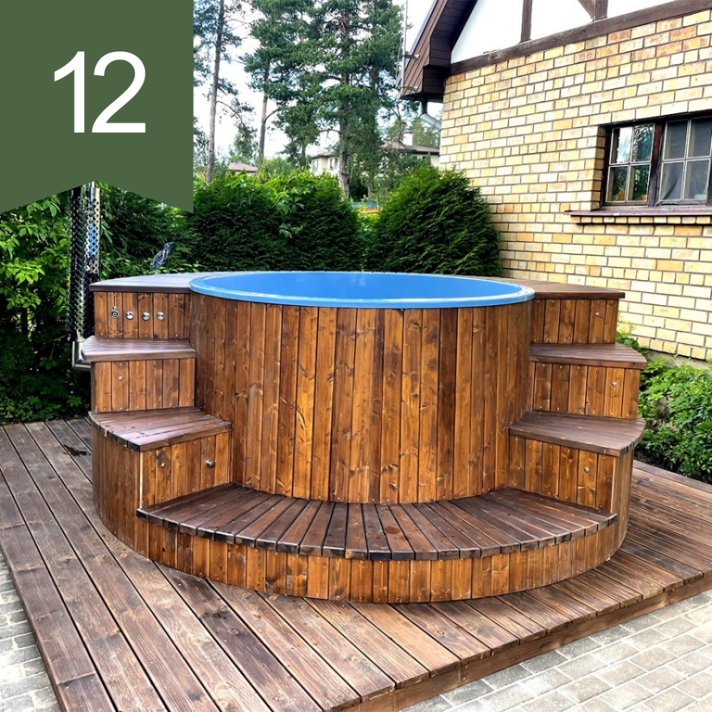 Kubls ar apkļaujošām kāpnēm, integrēto krāsni, terasi, hidromasāžu, LED…