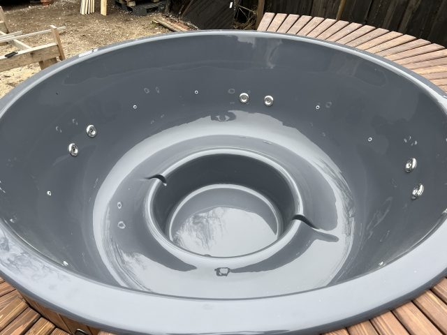 Stiklašķiedras kubls ar stiklašķiedras vāku