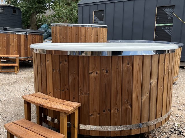 Nerusējošā tērauda stīpas 2 gb