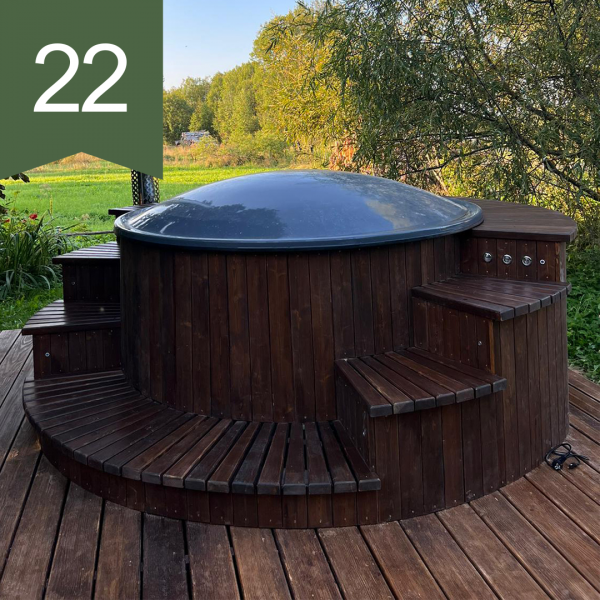 Kubls ar ārējo krāsni, apkļaujošām kāpnēm, LED rgb apgaismojumu un hidromasāžas sistēma…