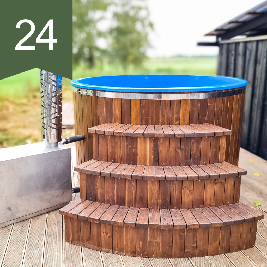 Augstais kubls ar ārējo krāsni, platās pusapaļās kāpnes – 3 pakāpieni, dzērienu galdiņš, LED rgb apgismojums…