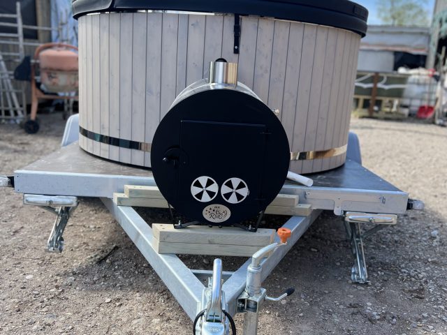 Nerūsējošā tērauda ārējā krāsns